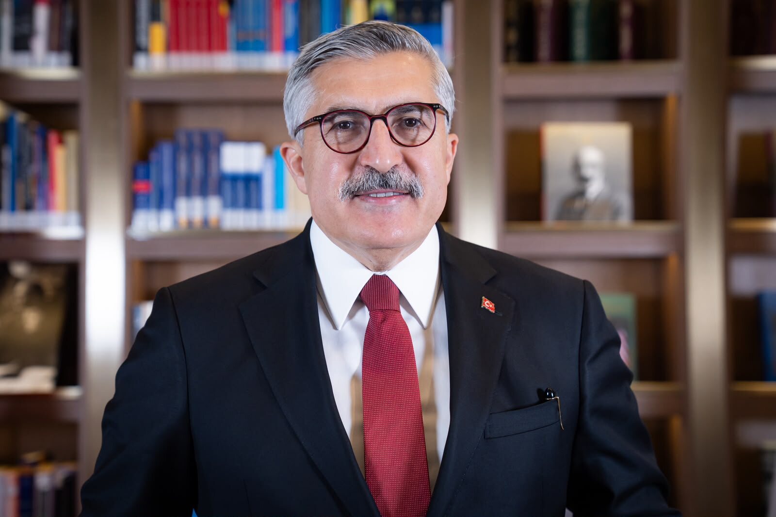 Doç. Dr. Hüseyin Yayman